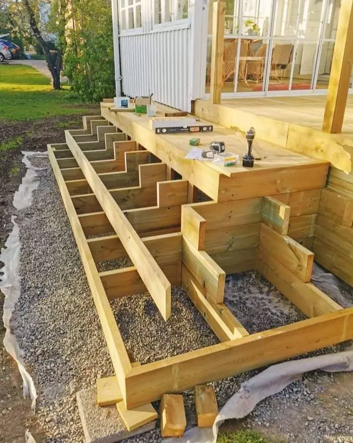 Deck stair framing detail