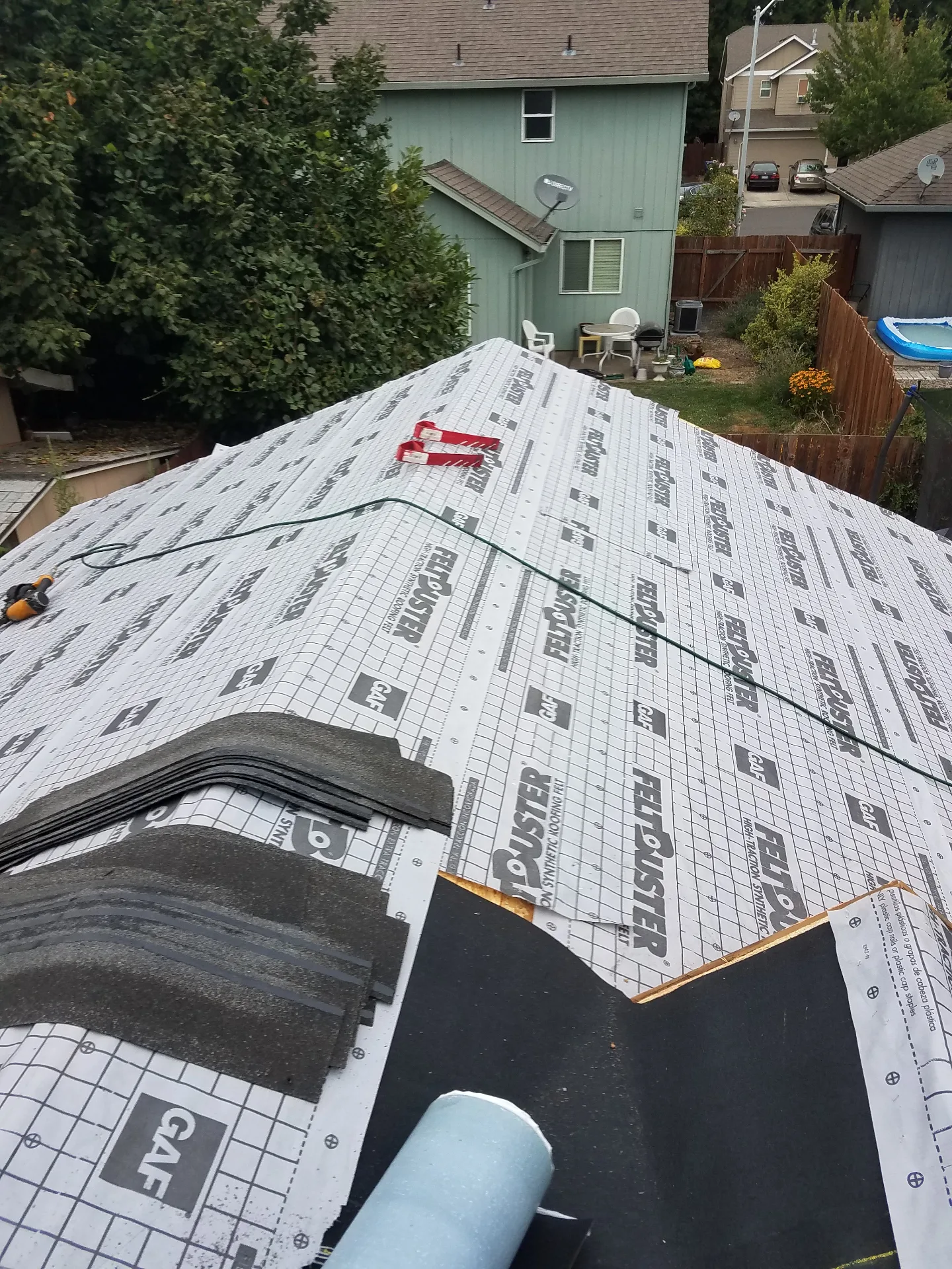 Roof underlayment installation