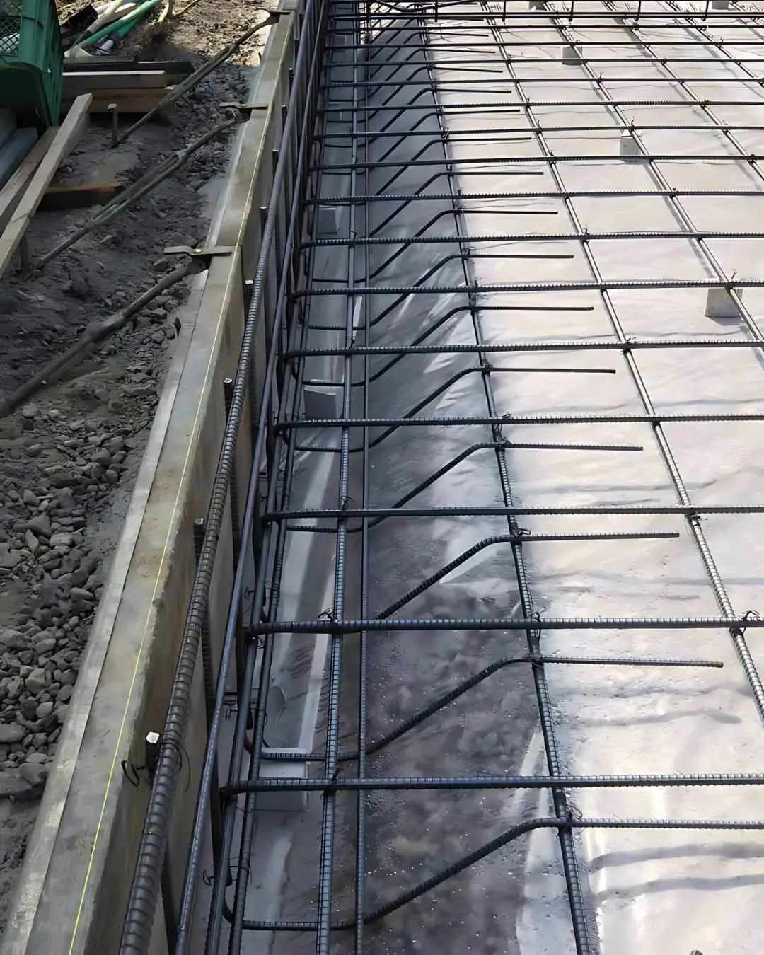 Concrete rebar layout for walkway